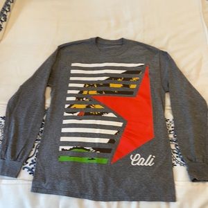 Cali Long Sleeved Tee Shirt Men’s Size Large